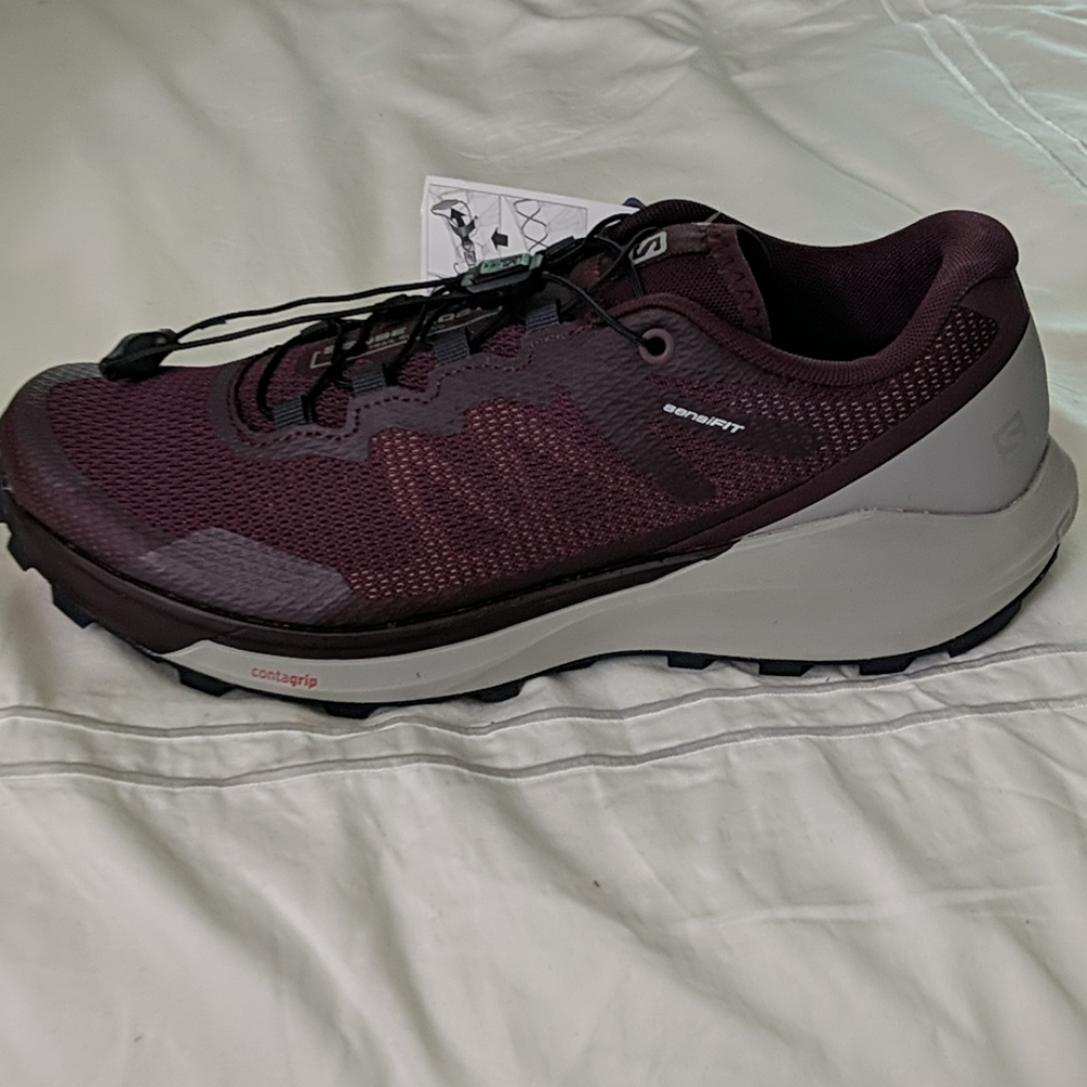 NWT Salomon women's Sense Ride 3